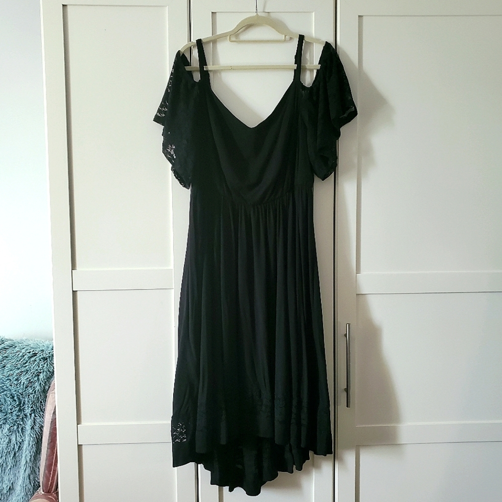 Cold-shoulder Hi-lo Black Dress